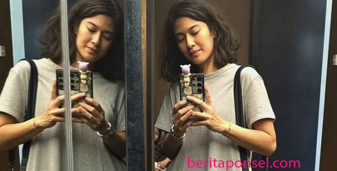 Dian Sastrowardoyo Pamer Mirror Selfie