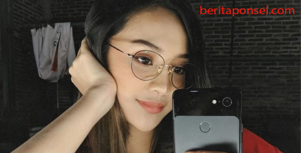 Anya Geraldine Tetap Setia dengan Google Pixel 3 Anya Geraldine