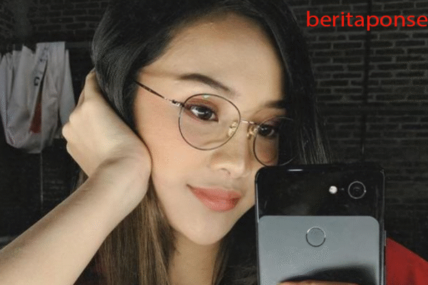 Anya Geraldine Tetap Setia dengan Google Pixel 3 Anya Geraldine